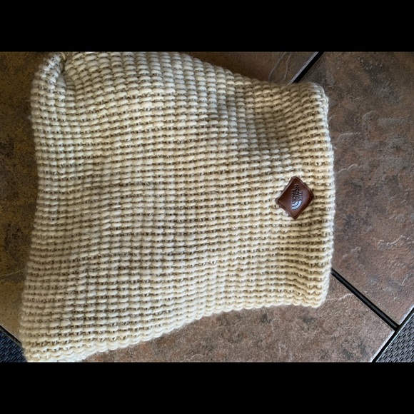 North Face Infinity Scarf/Neck Warmer - Picture 3 of 3